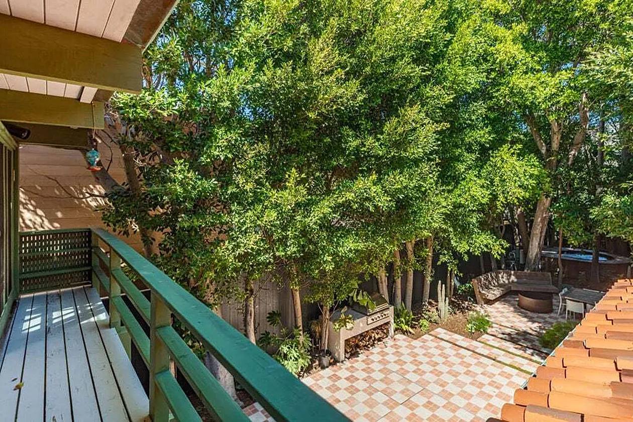 RHCP mansion_7