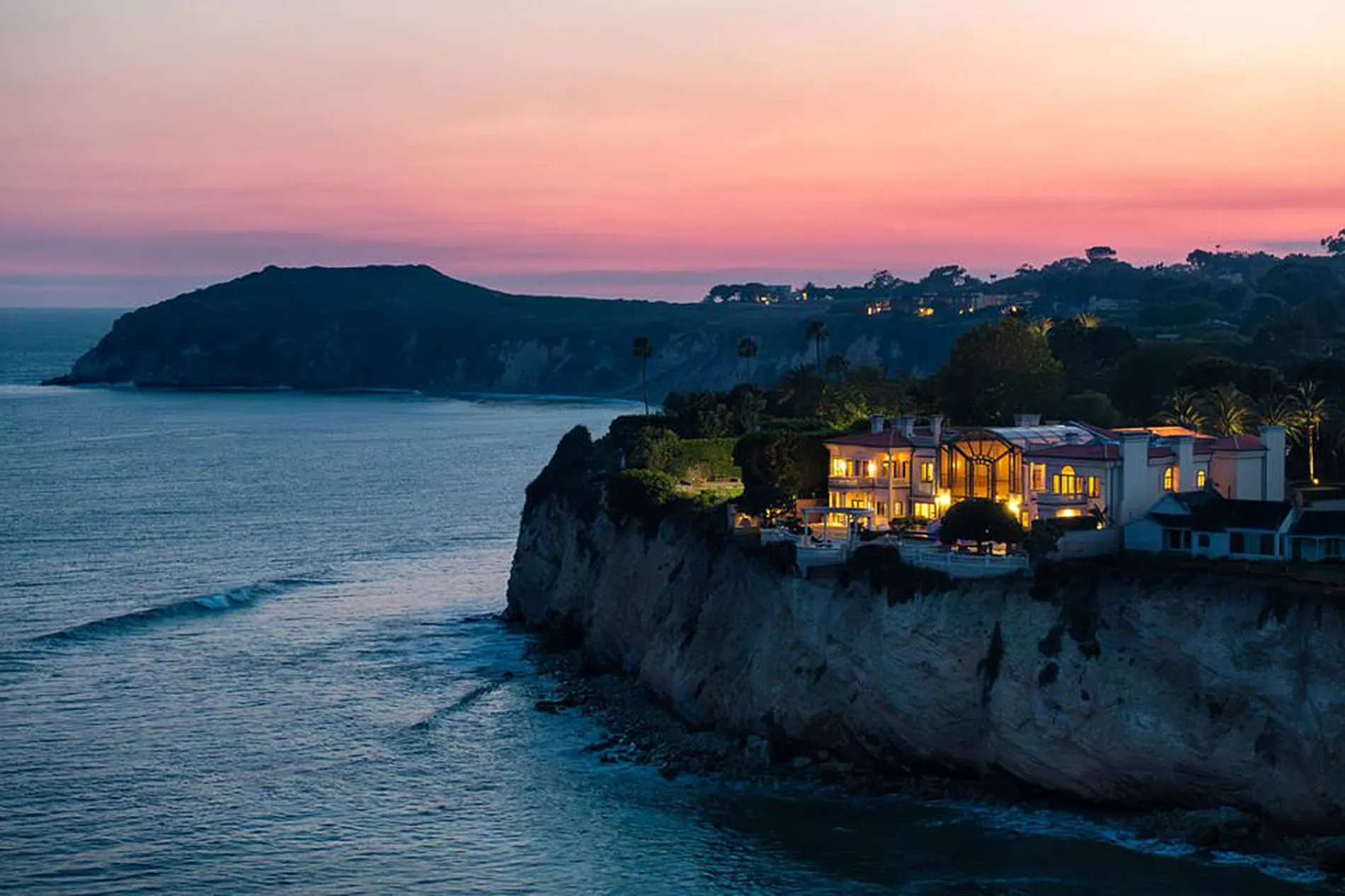 Venezia Pacifica: This Striking Estate Seen on Screen Hits the Market for the First Time