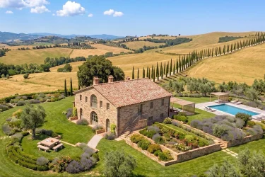 Restoring Tuscany: How Historic Estates Become High-Value Investments