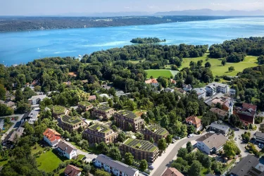 Feldafinger Höhe: Sustainable Lakeside Living with Alpine Views Near Munich